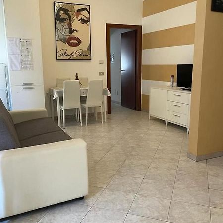 Ferienwohnung Marilyn House Desenzano del Garda Exterior foto