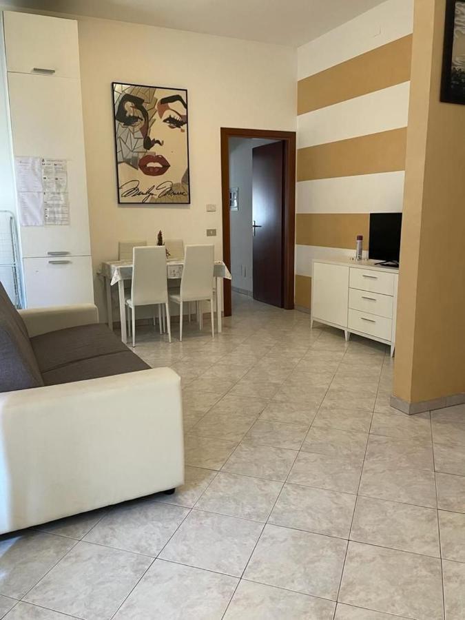 Ferienwohnung Marilyn House Desenzano del Garda Exterior foto